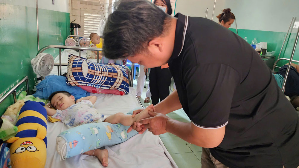 Cảnh báo về bệnh tay chân miệng ở trẻ em