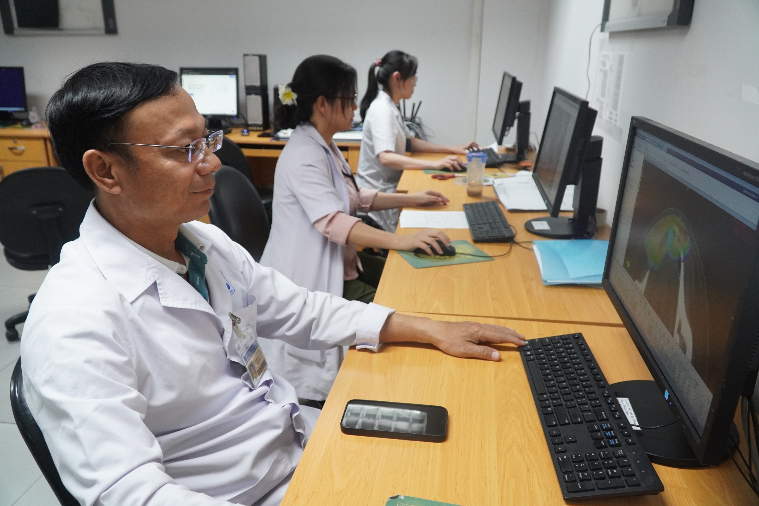 Ứng Dụng AI Trong Xạ Trị Ung Thư - Ảnh 1.