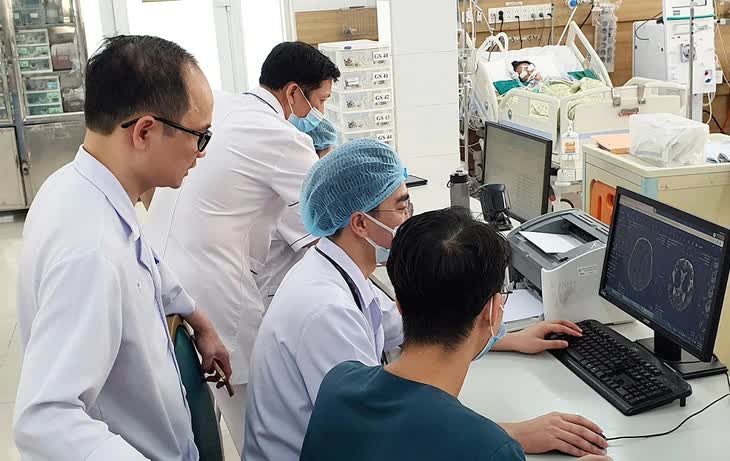 Cảnh báo về nguy cơ sức khỏe từ việc uống nước kiềm - Ảnh 2.