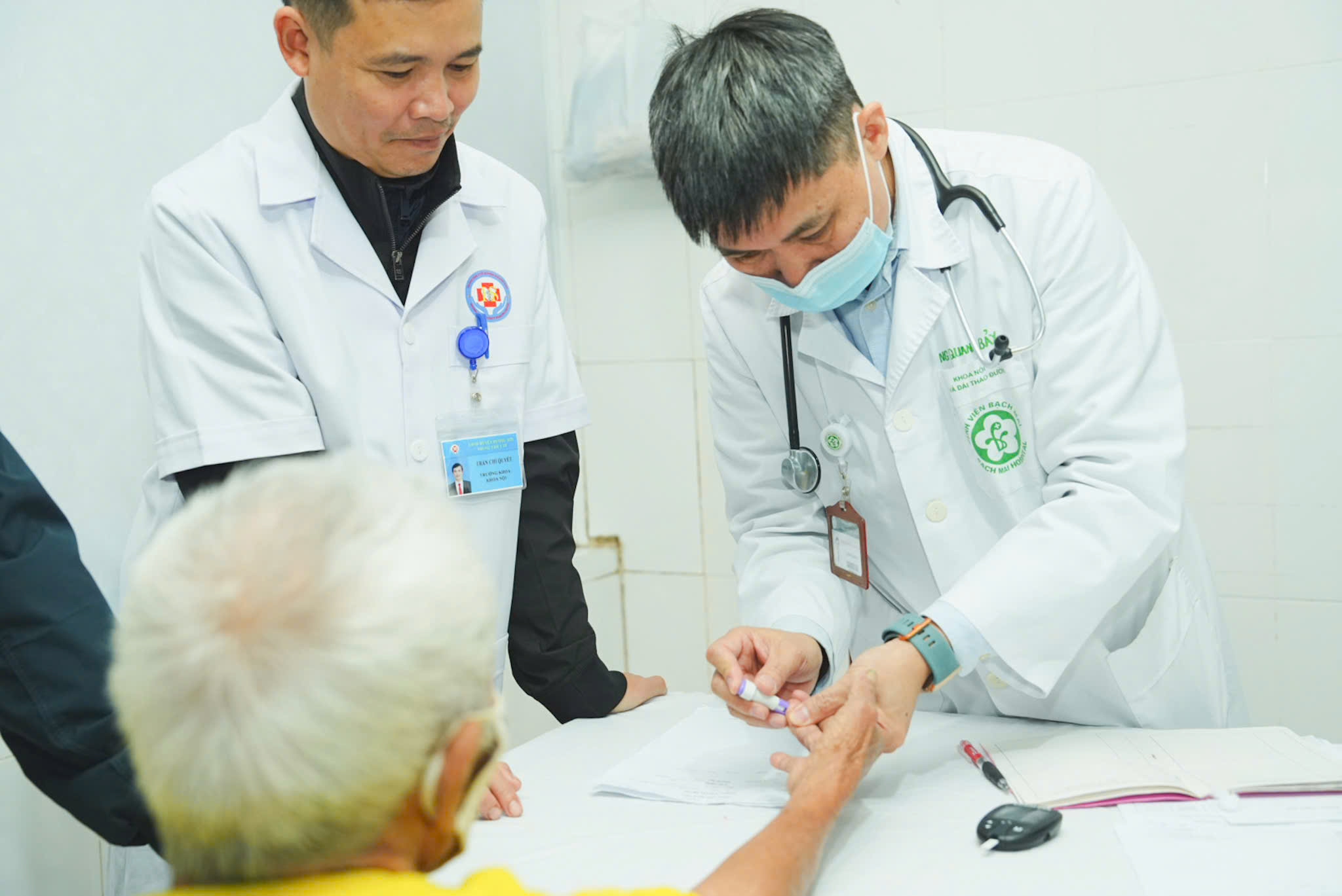 Thư chúc mừng của Bộ trưởng Bộ Y tế nhân Ngày Thầy thuốc Việt Nam - Ảnh 2.