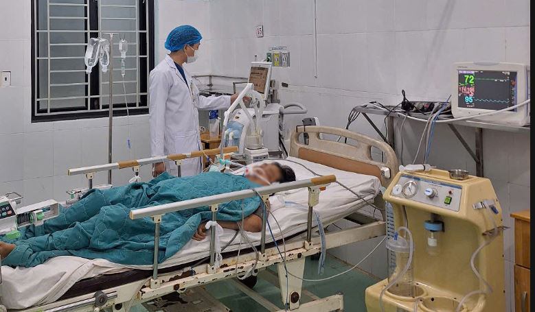 Chăm sóc y tế cho bệnh nhân 66 tuổi mắc Covid-19 - Ảnh 1.