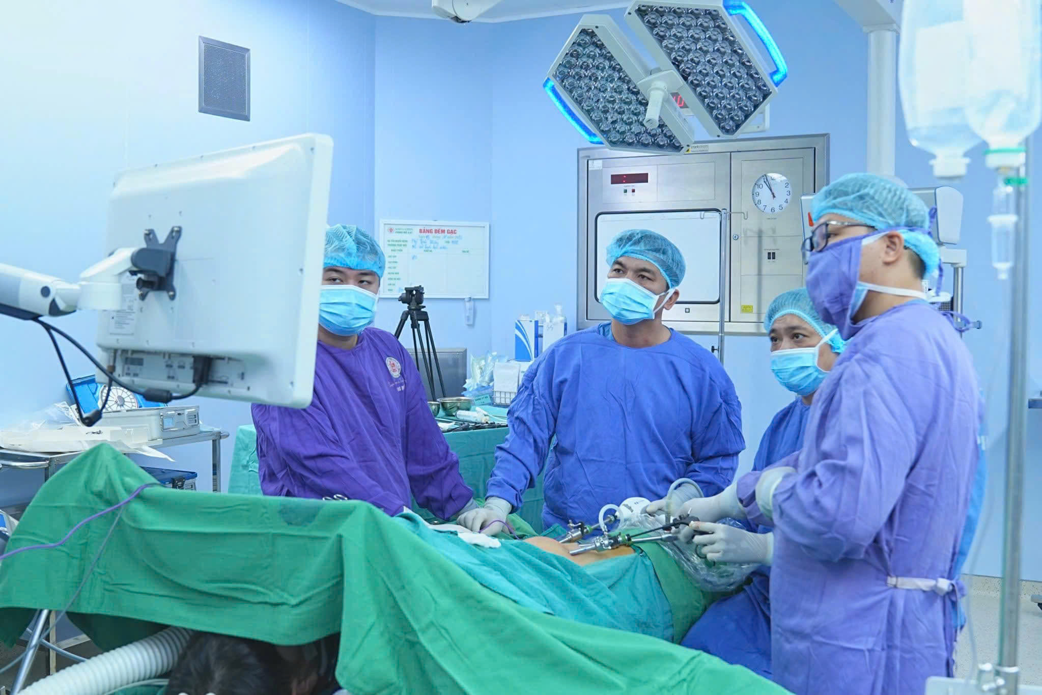 Để phát triển bền vững, ngành y tế phải đầu tư mạnh cho nguồn nhân lực chất lượng cao.