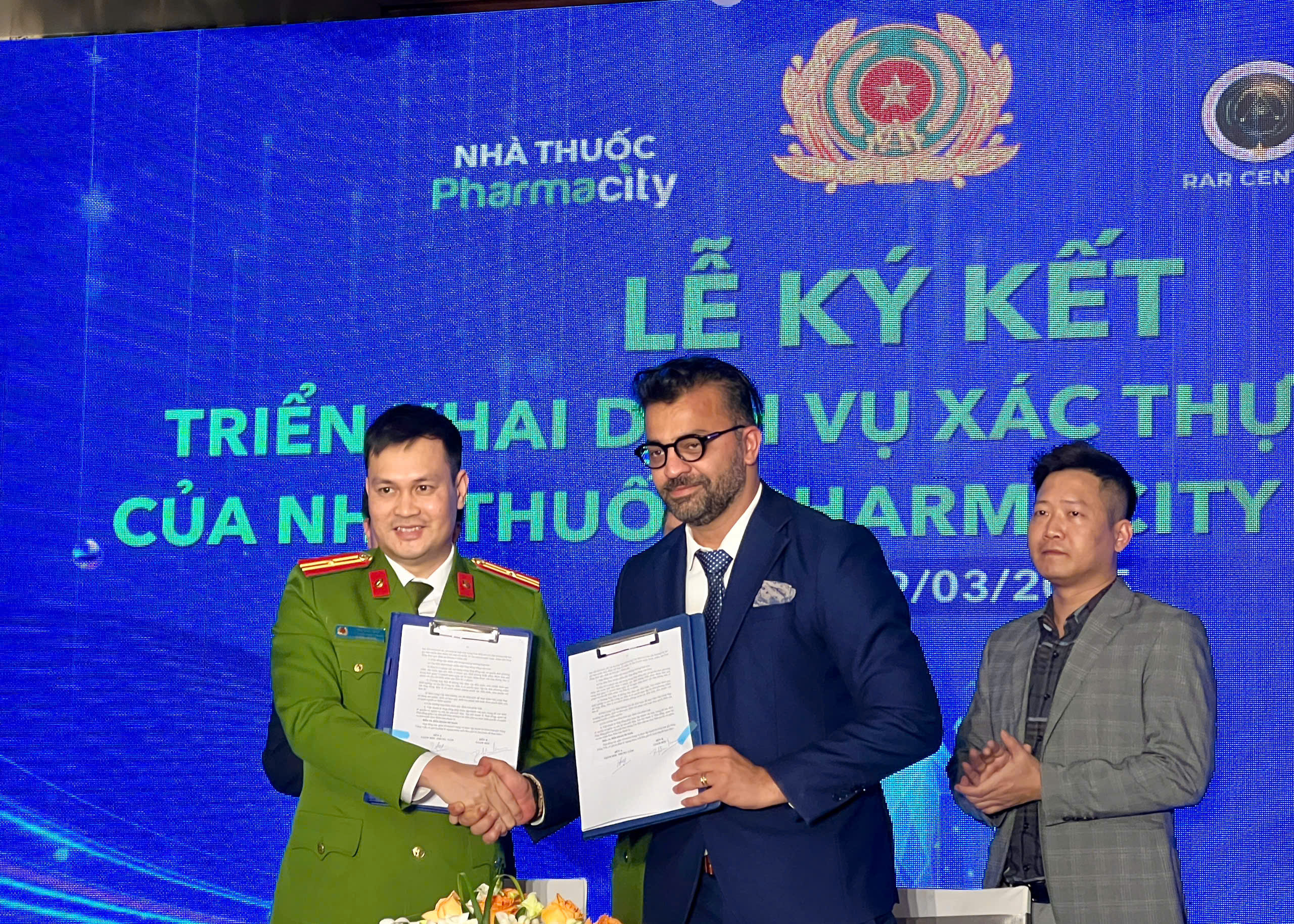 Lãnh đạo C06 chia sẻ về dịch vụ xác thực điện tử qua VNeID - Ảnh 2.