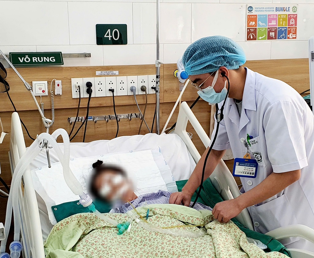 Cảnh báo về nguy cơ sức khỏe từ việc uống nước kiềm - Ảnh 1.