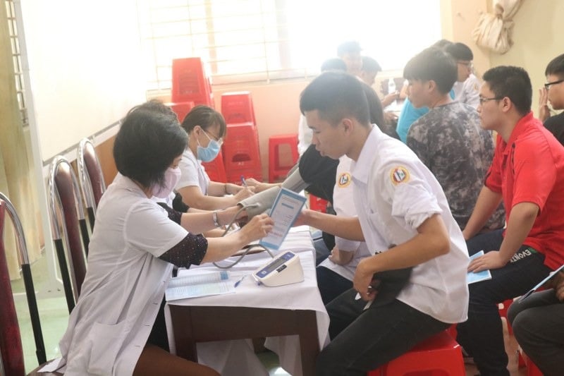 Giảm Đáng Kể Mức Đóng Bảo Hiểm Y Tế Cho Học Sinh và Sinh Viên - Ảnh 1.