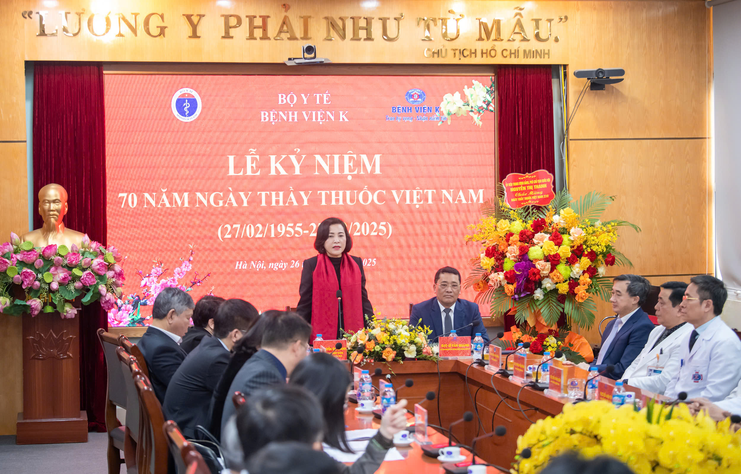 Lãnh đạo Trung ương thăm Trường Đại học Y Hà Nội - Ảnh 4.