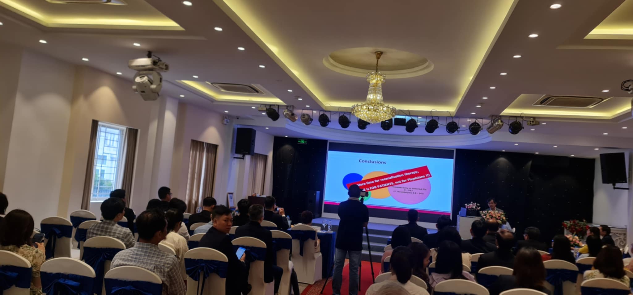 Bệnh viện Sài Gòn vinh dự nhận chứng nhận vàng từ Hội Đột quỵ thế giới - Ảnh 1.