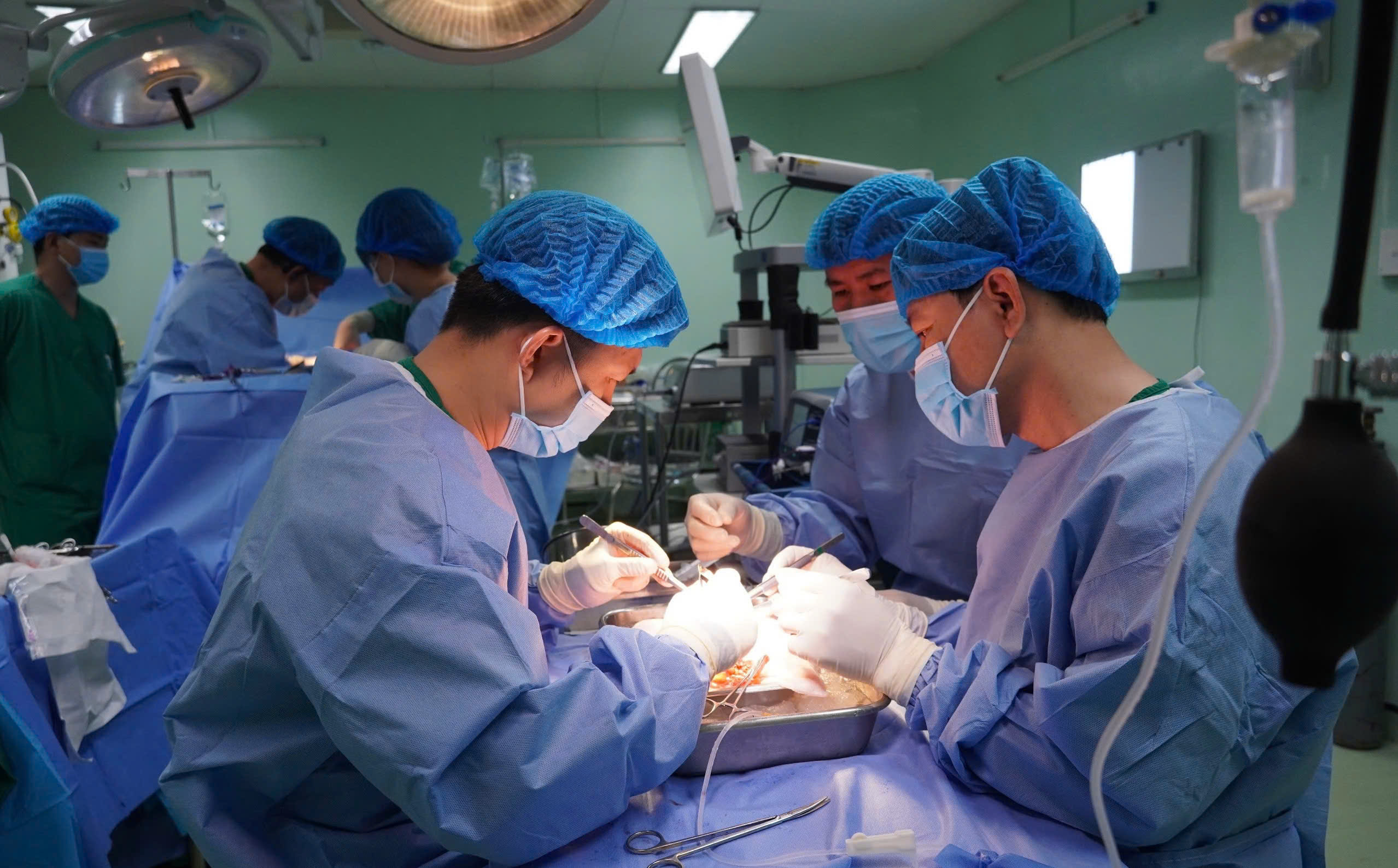 Phẫu thuật ghép thận