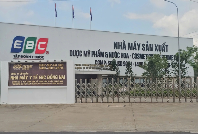 Nhà máy sản xuất mỹ phẩm bị thu hồi chứng nhận - Ảnh 1.