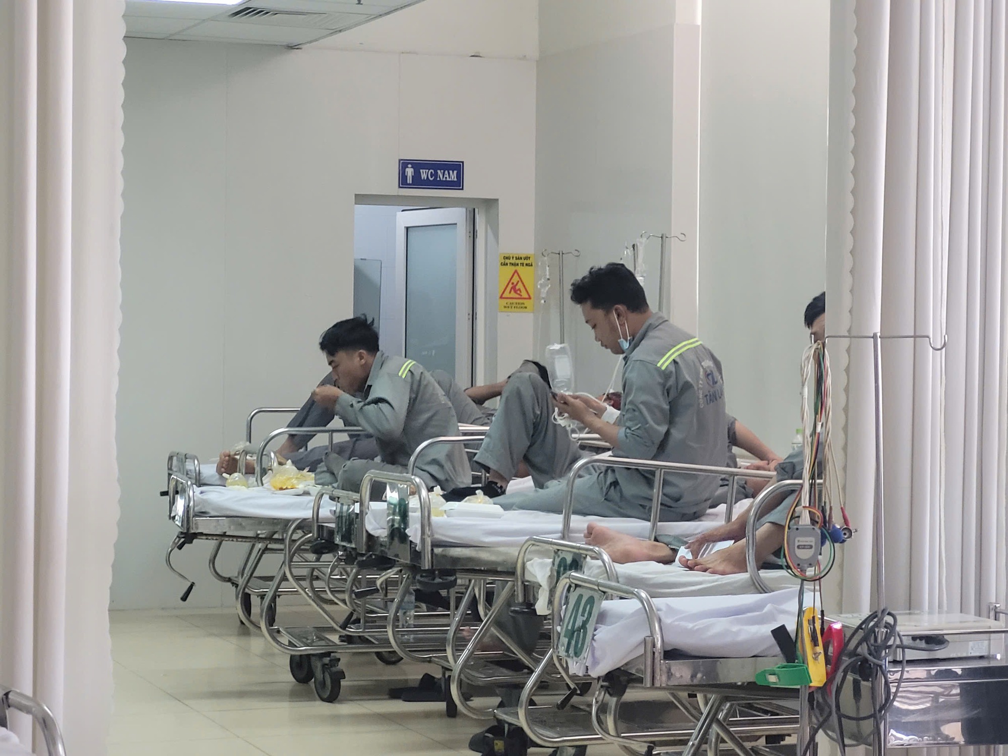 Bà Rịa - Vũng Tàu: Cấp cứu 31 người nghi ngộ độc khí- Ảnh 1.