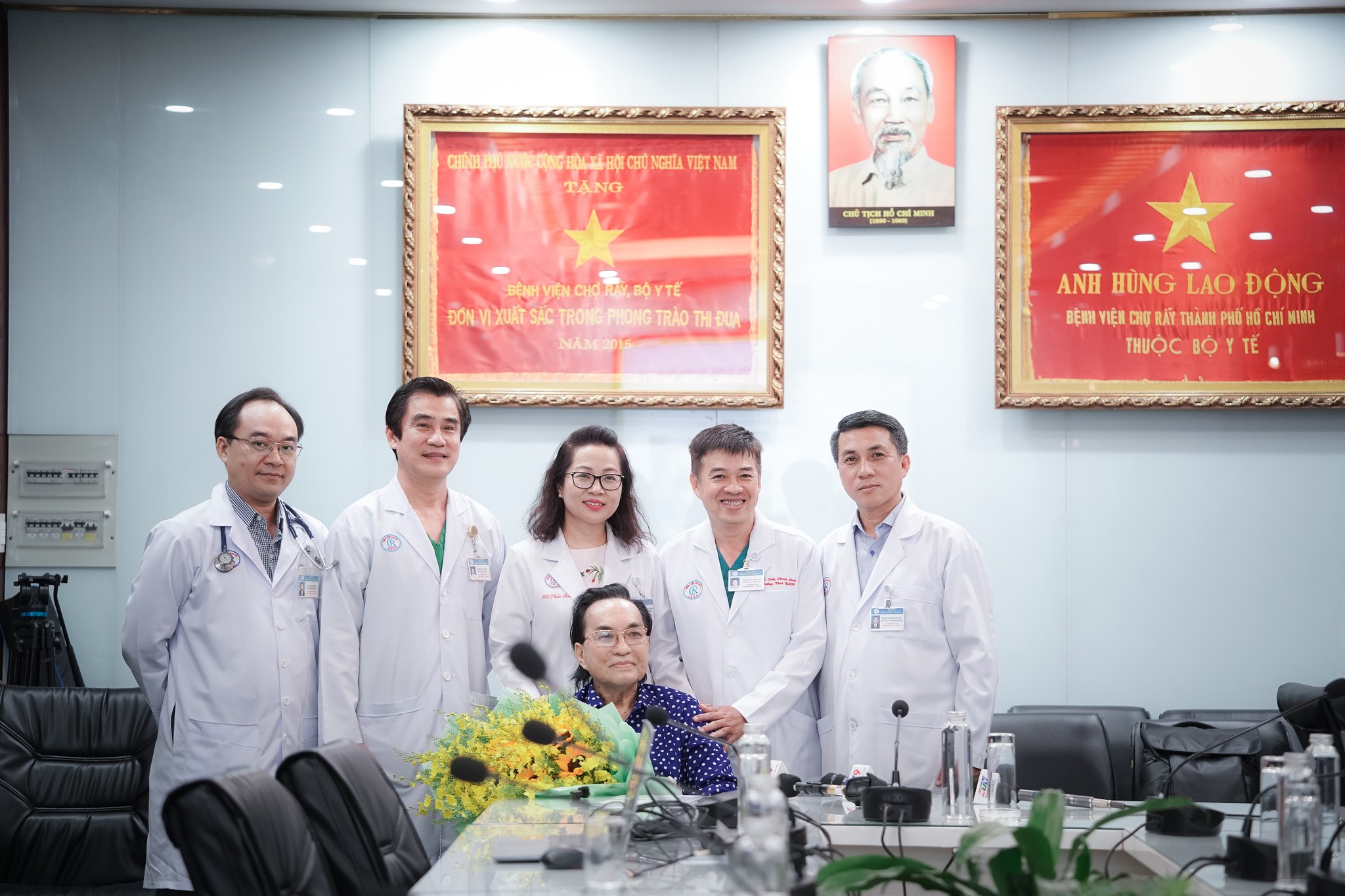 Nghệ sĩ phục hồi sau cơn ngưng tim