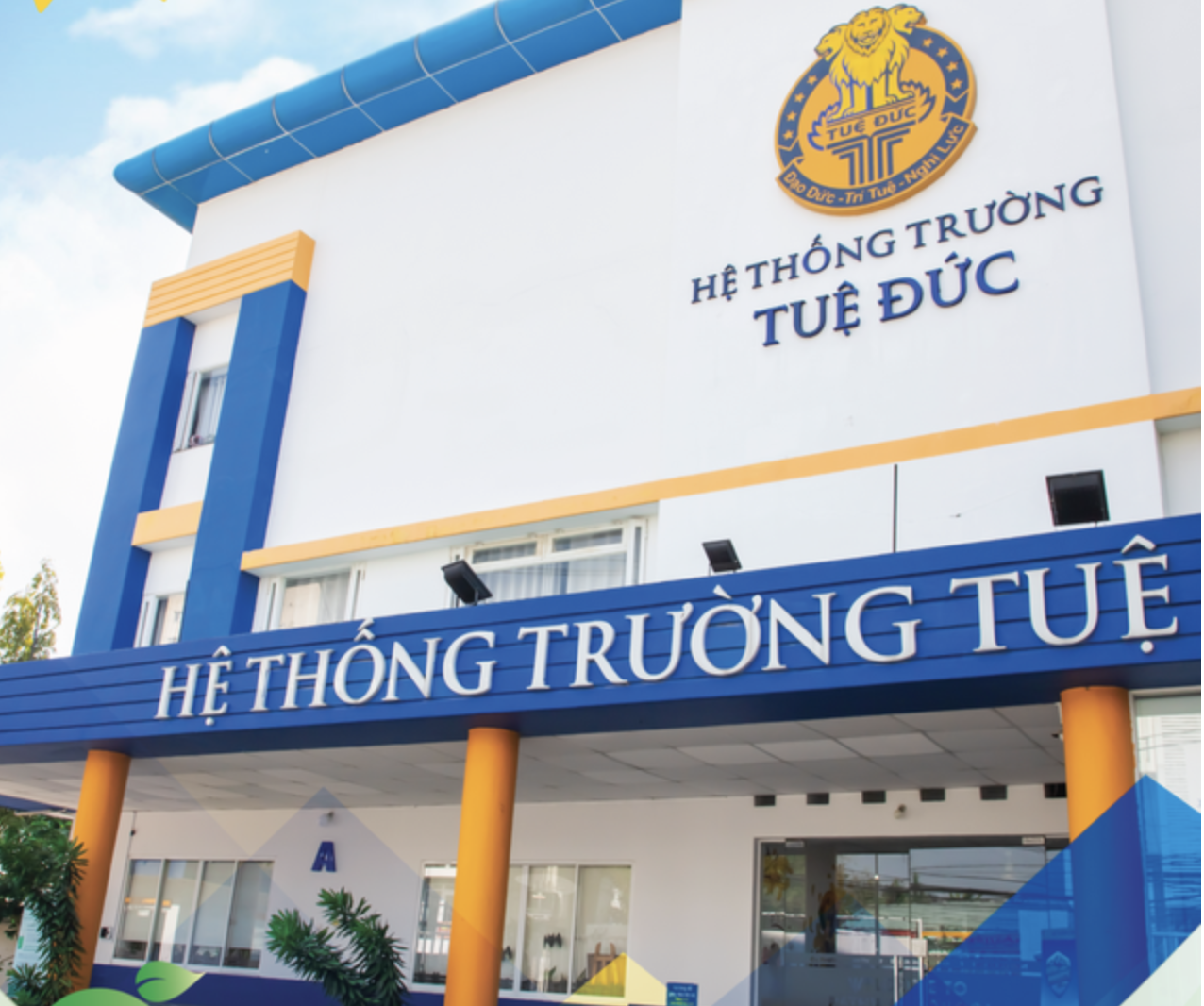 Điều Tra Nguồn Gốc Thực Phẩm Sau Vụ Nhiều Học Sinh Nghi Ngộ Độc Tại TP HCM - Ảnh 1.