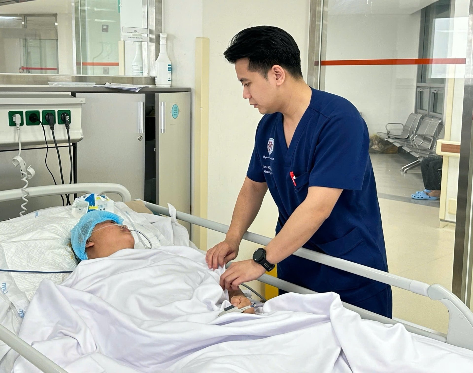 Nguy cơ đột quỵ, huyết khối não do lạm dụng thuốc tránh thai- Ảnh 2.