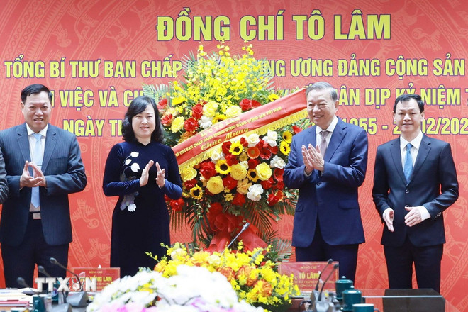 Tổng Bí thư Tô Lâm: Cần thay đổi tư duy trong lĩnh vực y tế - Ảnh 2.