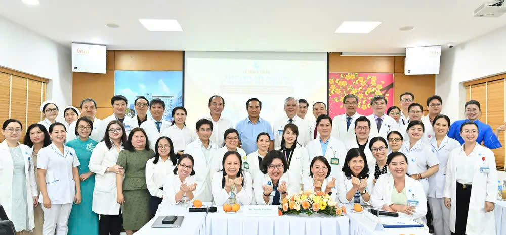 Chủ tịch UBND TP HCM: Ca can thiệp bào thai là niềm tự hào của cả thành phố- Ảnh 2.
